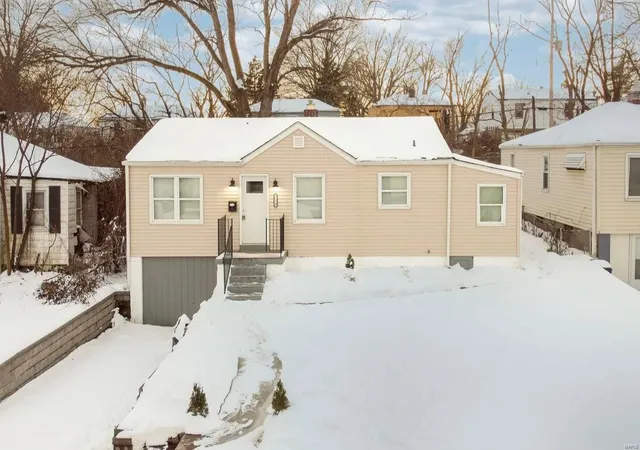 Photo 1 of Sale Pending at 7520 Calvin Ave, Saint Louis, MO 63136 | MLS# 25002135 | Listing updated on 2025-03-13