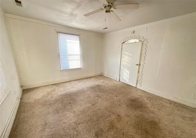 Photo 2 of Sale Pending at 9071 Tudor Ave, Saint Louis, MO 63114 | MLS# 25002256 | Listing updated on 2025-03-01