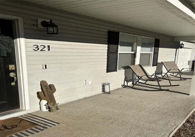 Photo 2 of Single family home for sale at 321 E Cora St, Oran, MO 63771 | MLS# 25002413 | Listing updated on 2025-01-16