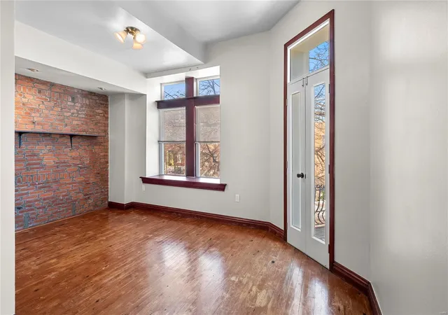 Listing Photo 3 - Condo for sale in building located at 1900 Sidney St, St. Louis, MO 63104 - Unit #C