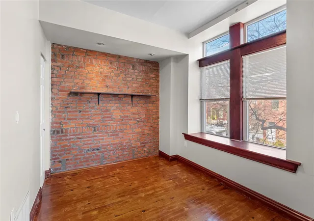 Listing Photo 4 - Condo for sale in building located at 1900 Sidney St, St. Louis, MO 63104 - Unit #C