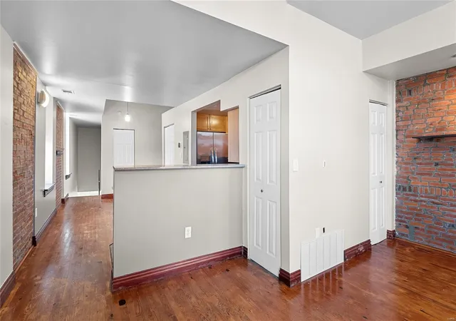 Listing Photo 5 - Condo for sale in building located at 1900 Sidney St, St. Louis, MO 63104 - Unit #C