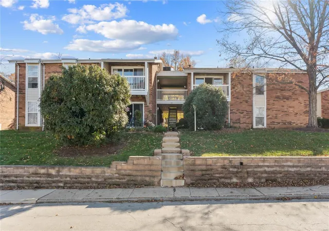 Photo 1 of Condo for sale at 538 Nirk Ave #F, Saint Louis, MO 63122 | MLS# 25002486 | Listing updated on 2025-03-17