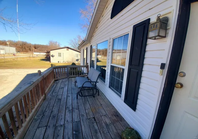 Photo 3 of Single family home for sale at 207 N Cooper St, Wayland, MO 63472 | MLS# 25002610 | Listing updated on 2025-02-27