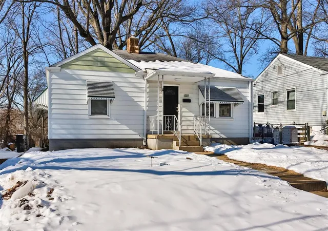 1st image of 607 Millman Dr, Saint Louis, MO 63135 | MLS# 25002662