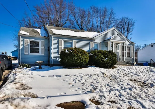 Photo 1 of Single family home for sale at 6150 Garfield Ave, Saint Louis, MO 63134 | MLS# 25002690 | Listing updated on 2025-01-22