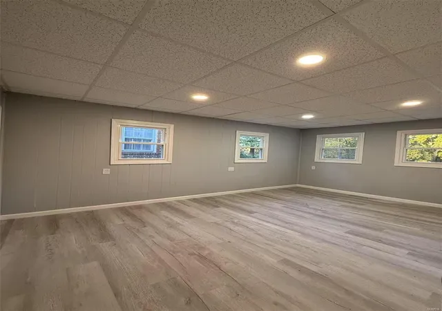 Photo 4 of Single family home for sale at 7966 Deerpath, Saint Louis, MO 63123 | MLS# 25002700 | Listing updated on 2025-01-17