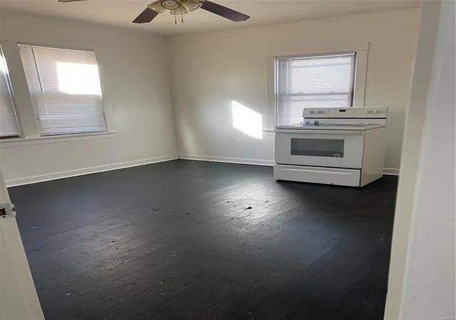 5th image of 701 Pemberton Pl, Saint Louis, MO 63135 | MLS# 25002746