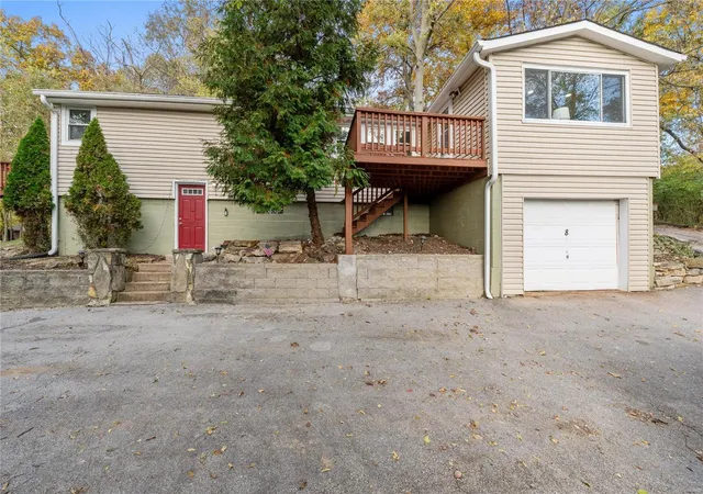 Photo 1 of Single family home for sale at 8 Florissant Ave, Valley Park, MO 63088 | MLS# 25002781 | Listing updated on 2025-01-18