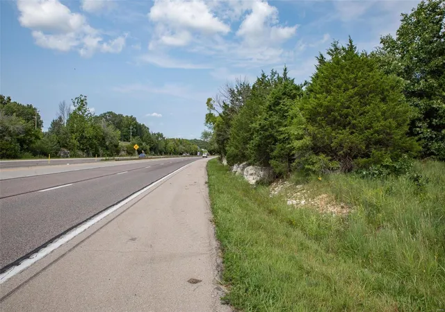 12th image of 3171 Flucom Rd, De Soto, MO 63020 | MLS# 25002855