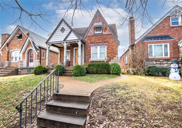 Photo 1 of Single family home for sale at 6412 Bancroft Ave, Saint Louis, MO 63109 | MLS# 25002867 | Listing updated on 2025-01-21