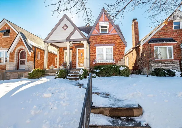 Photo 2 of Single family home for sale at 6412 Bancroft Ave, Saint Louis, MO 63109 | MLS# 25002867 | Listing updated on 2025-01-21