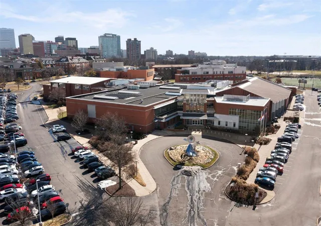 Photo 51 of Sale Pending at 19 Lake Forest Dr, Saint Louis, MO 63117 | MLS# 25002888 | Listing updated on 2025-03-01