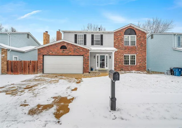 Photo 1 of Single family home for sale at 7642 Terri Lynn Dr, Saint Louis, MO 63123 | MLS# 25002927 | Listing updated on 2025-02-19