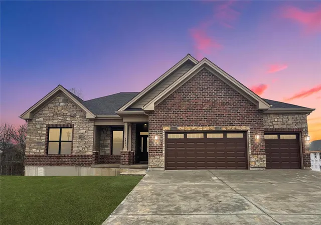 2nd image of 99 Fiddler's Close Ct #99 STB, Washington, MO 63090 | MLS# 25002995