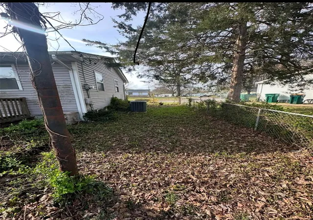 Photo 3 of Sale Pending at 539 Topaz Ave, Saint Louis, MO 63137 | MLS# 25003242 | Listing updated on 2025-03-19