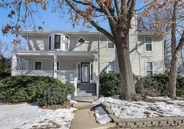 Townhouse for sale at 5715 Westminster Pl, Saint Louis, MO 63112 | MLS# 25003258