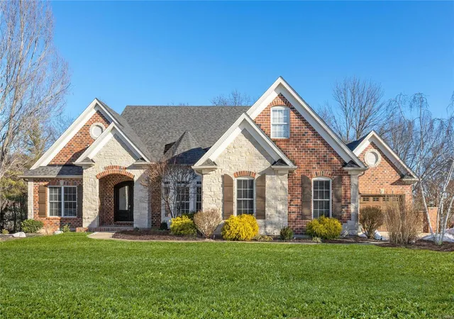 Photo 1 of Sale Pending at 4038 Austin Dr, Saint Charles, MO 63304 | MLS# 25003289 | Listing updated on 2025-03-10
