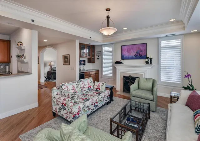 Photo 3 of Condo for sale at 500 N And S Rd #303, Saint Louis, MO 63125 | MLS# 25003378 | Listing updated on 2025-03-17