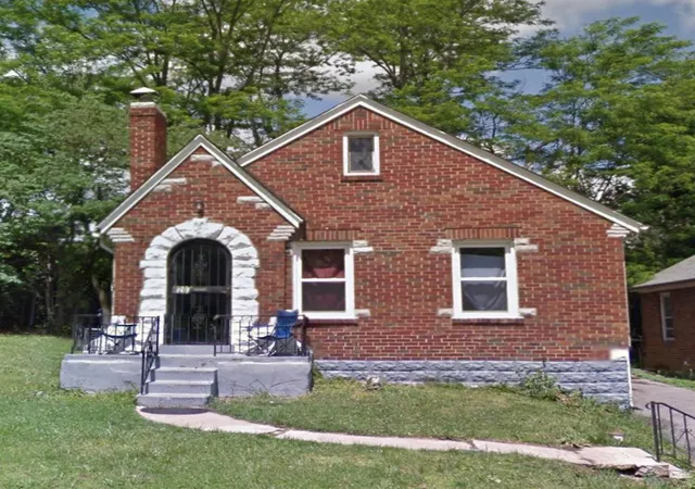 Photo 1 of Single family home for sale at 4207 Colonial Ave, Saint Louis, MO 63121 | MLS# 25003405 | Listing updated on 2025-01-22