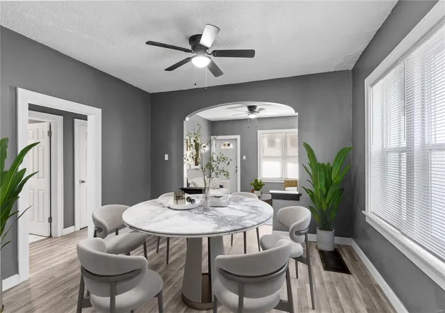 Photo 3 of Sale Pending at 4907 Palm St, Saint Louis, MO 63115 | MLS# 25003416 | Listing updated on 2025-03-18