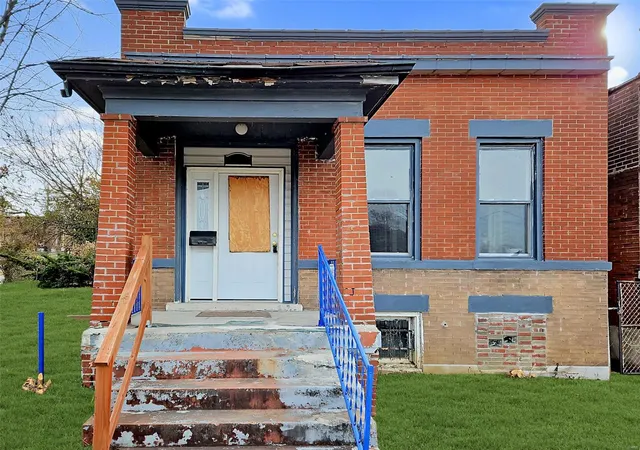 Photo 1 of Single family home for sale at 1636 Belt Ave, Saint Louis, MO 63112 | MLS# 25003447 | Listing updated on 2025-01-30