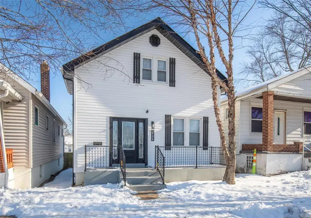 Photo 1 of Single family home for sale at 5908 Morganford Rd, Saint Louis, MO 63116 | MLS# 25003498 | Listing updated on 2025-03-04
