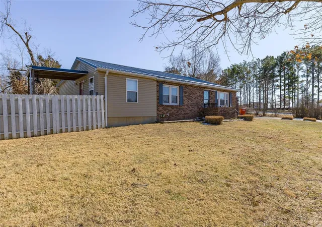 Photo 2 of Single family home for sale at 4700 Turley Ml Rd, Farmington, MO 63640 | MLS# 25003536 | Listing updated on 2025-03-12