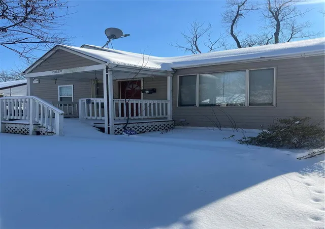 Photo 1 of Single family home for sale at 8520 Kathlyn Dr, Saint Louis, MO 63134 | MLS# 25003750 | Listing updated on 2025-01-24