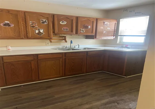 Photo 3 of Single family home for sale at 9757 Margo Ann Ln, Saint Louis, MO 63134 | MLS# 25003757 | Listing updated on 2025-01-24