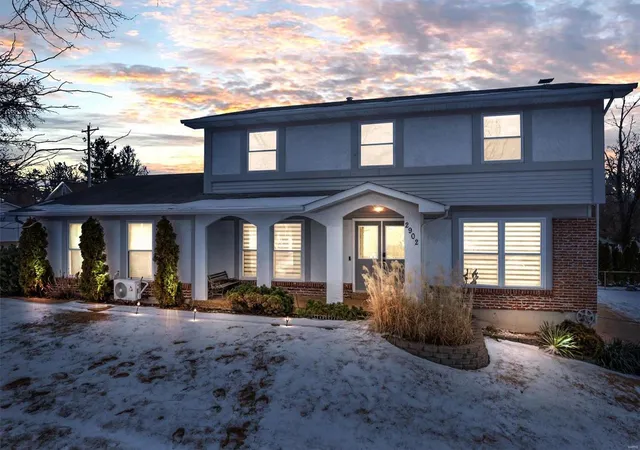 Photo 2 of Single family home for sale at 2902 Flameglow Dr, Saint Louis, MO 63129 | MLS# 25003767 | Listing updated on 2025-01-24