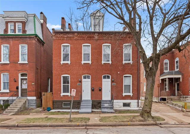 Photo 1 of Townhouse for sale at 2251 Indiana, Saint Louis, MO 63104 | MLS# 25003842 | Listing updated on 2025-02-26