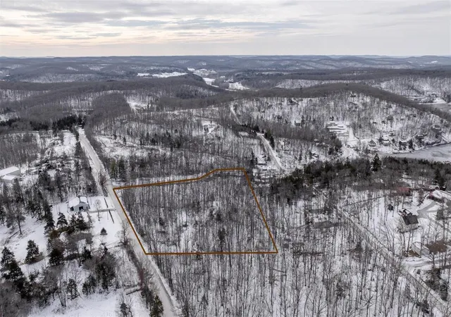 Photo 1 of Land for sale at 29129 Pinnacle Lake Road, New Florence, MO 63363 | MLS# 25003874 | Listing updated on 2025-03-03