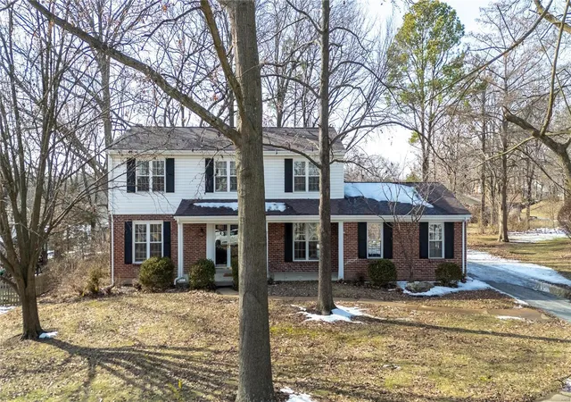 Photo 1 of Single family home for sale at 417 Caprice Gdns Ct, Ballwin, MO 63011 | MLS# 25004092 | Listing updated on 2025-01-27