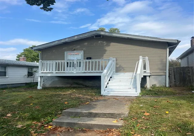 Photo 1 of Single family home for sale at 6603 Etzel Ave, Saint Louis, MO 63130 | MLS# 25004100 | Listing updated on 2025-03-19