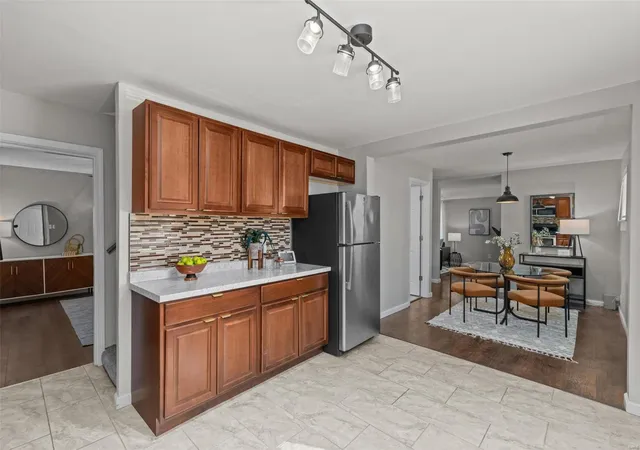Photo 1 of Sale Pending at 4569 Newport Ave, Saint Louis, MO 63116 | MLS# 25004107 | Listing updated on 2025-03-08