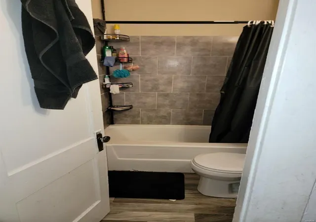 Photo 3 of Single family home for sale at 2829 Abner Pl, Saint Louis, MO 63120 | MLS# 25004129 | Listing updated on 2025-01-27