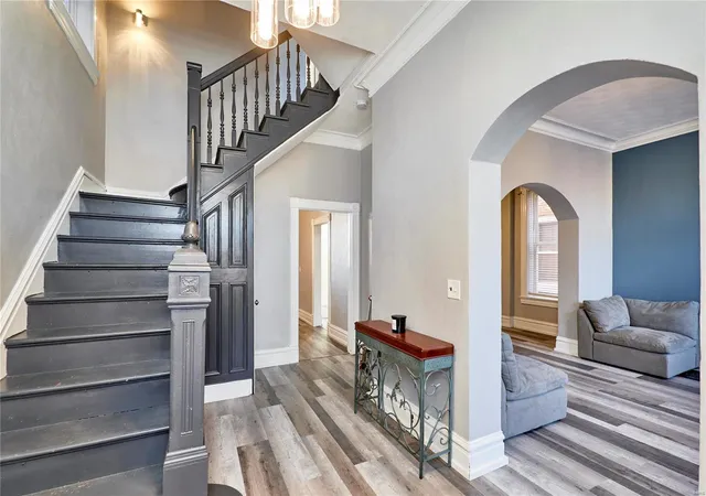 Photo 3 of Single family home for sale at 2922 S Compton Ave, Saint Louis, MO 63118 | MLS# 25004147 | Listing updated on 2025-03-19