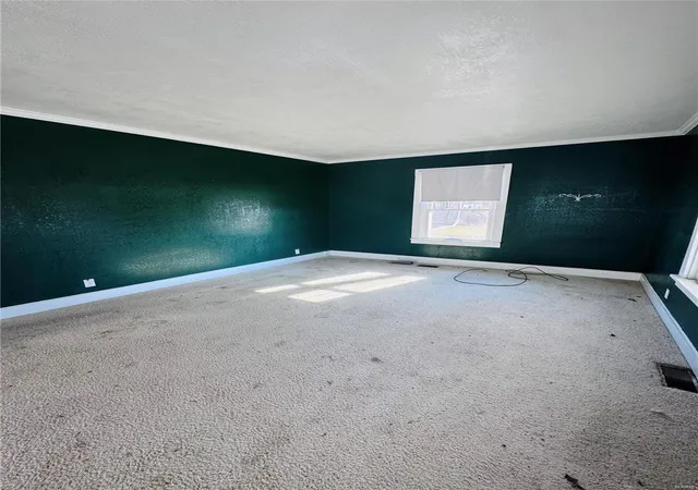Photo 2 of Single family home for sale at 1112 N Jefferson St, Mexico, MO 65265 | MLS# 25004557 | Listing updated on 2025-01-30