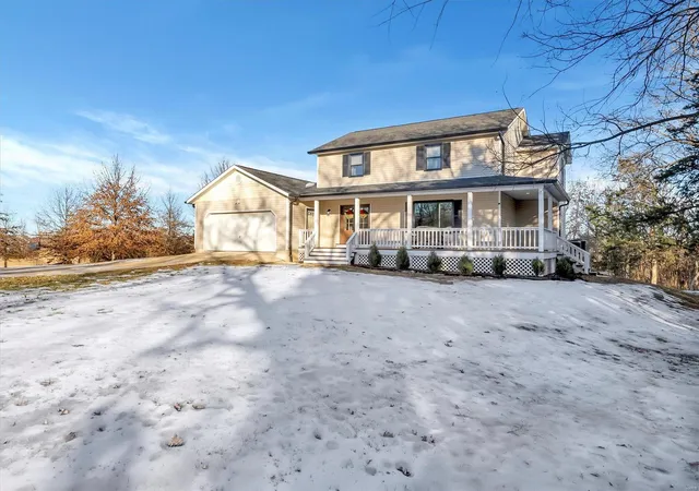 Photo 2 of Single family home for sale at 109 Windy Trl, New Haven, MO 63068 | MLS# 25004591 | Listing updated on 2025-03-14