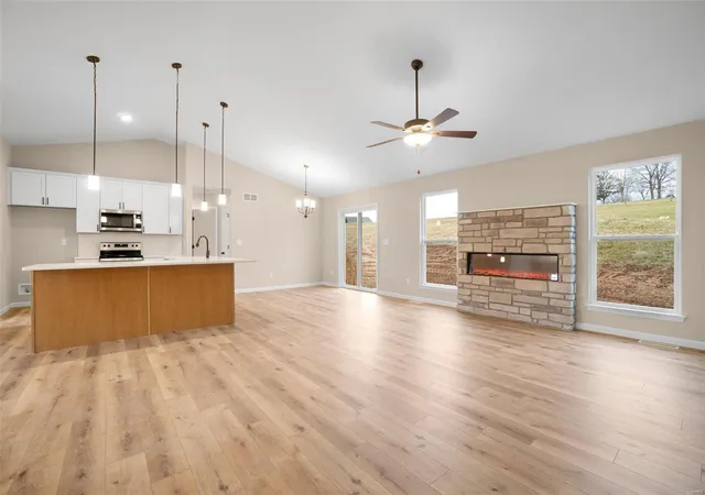 Photo 2 of Single family home for sale at 52 Back Lane Ct #52 STB, Washington, MO 63090 | MLS# 25004601 | Listing updated on 2025-01-29