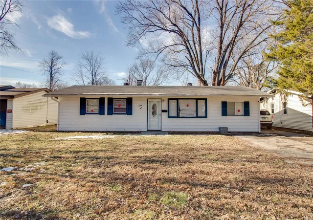 1st image of 21 Drexel Dr, East Saint Louis, IL 62206 | MLS# 25004639