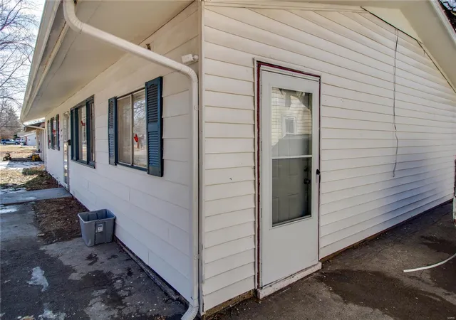 7th image of 21 Drexel Dr, East Saint Louis, IL 62206 | MLS# 25004639