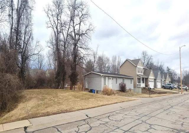 Photo 3 of Land for sale at 314 Vest Ave, Valley Park, MO 63088 | MLS# 25004687 | Listing updated on 2025-02-04