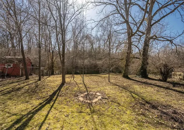 2nd image of 9830 Madison Ave, Saint Louis, MO 63119 | MLS# 25004747