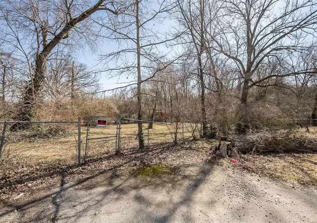 9th image of 9830 Madison Ave, Saint Louis, MO 63119 | MLS# 25004747
