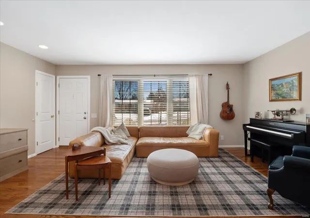 Photo 2 of Single family home for sale at 625 Laven Del Ln, Saint Louis, MO 63122 | MLS# 25004755 | Listing updated on 2025-03-06