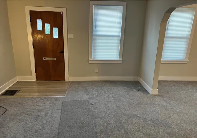 Photo 2 of Single family home for sale at 216 Averill Ave, Saint Louis, MO 63135 | MLS# 25004795 | Listing updated on 2025-03-17
