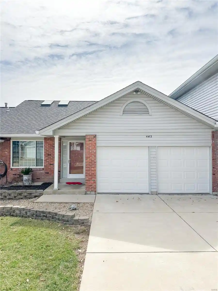 Listing Photo 1 - Condo for sale in 4412 Stone Wood Ct located at 4412 Stone Wood Ct, Saint Louis, MO 63128 - Unit 4412 Stone Wood Ct
