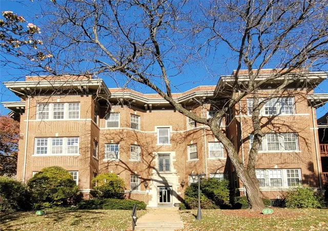 Photo 1 of Single family home for sale at 5621 Waterman #5, Saint Louis, MO 63112 | MLS# 25004845 | Listing updated on 2025-01-30
